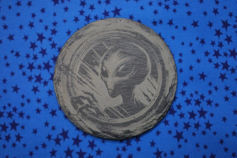 Alien Slate Coasters – Set of 2 Round Engraved Stone Drink Coasters
